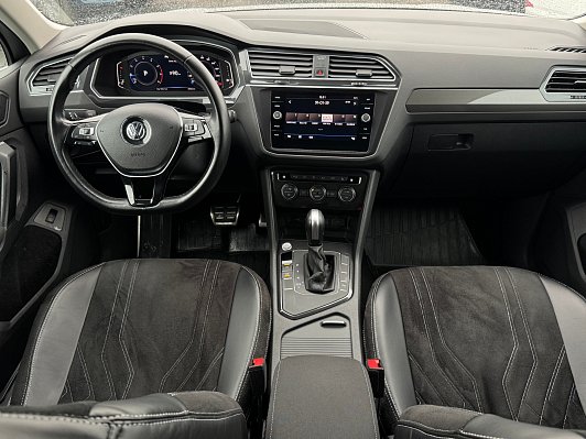 Volkswagen Tiguan CONNECT, 2019 года, пробег 68561 км