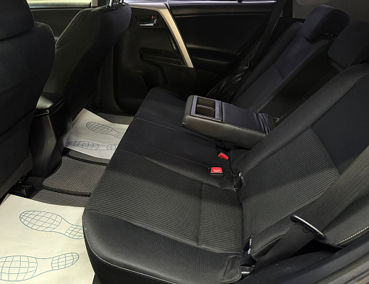 Toyota RAV4, 2013 года, пробег 168591 км