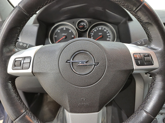 Opel Astra, 2009 года, пробег 104314 км