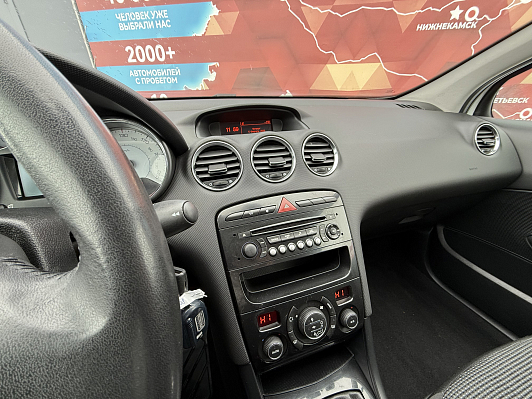 Peugeot 408, 2013 года, пробег 198750 км