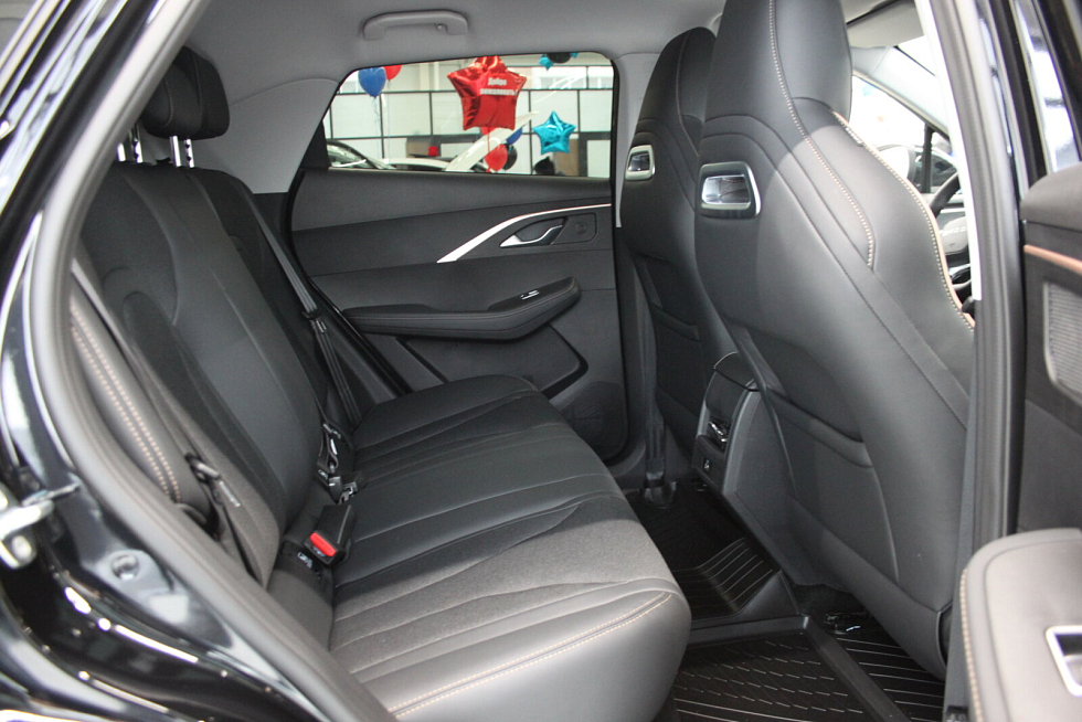 Omoda C5 Стиль (2025), черный