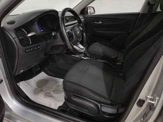 Kia Rio Luxe RED Line, 2017 года, пробег 143070 км