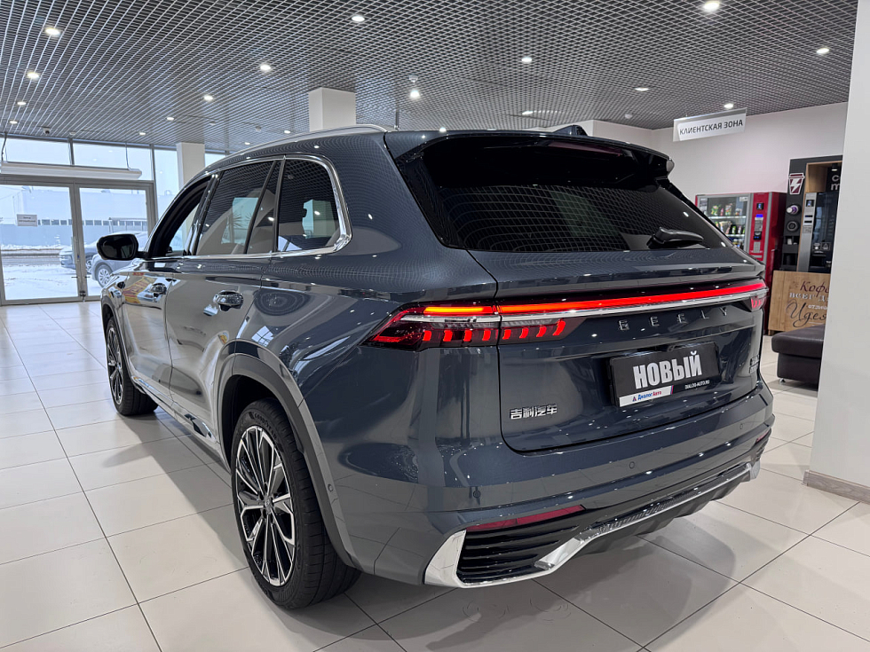 Geely Monjaro Флагман, серый