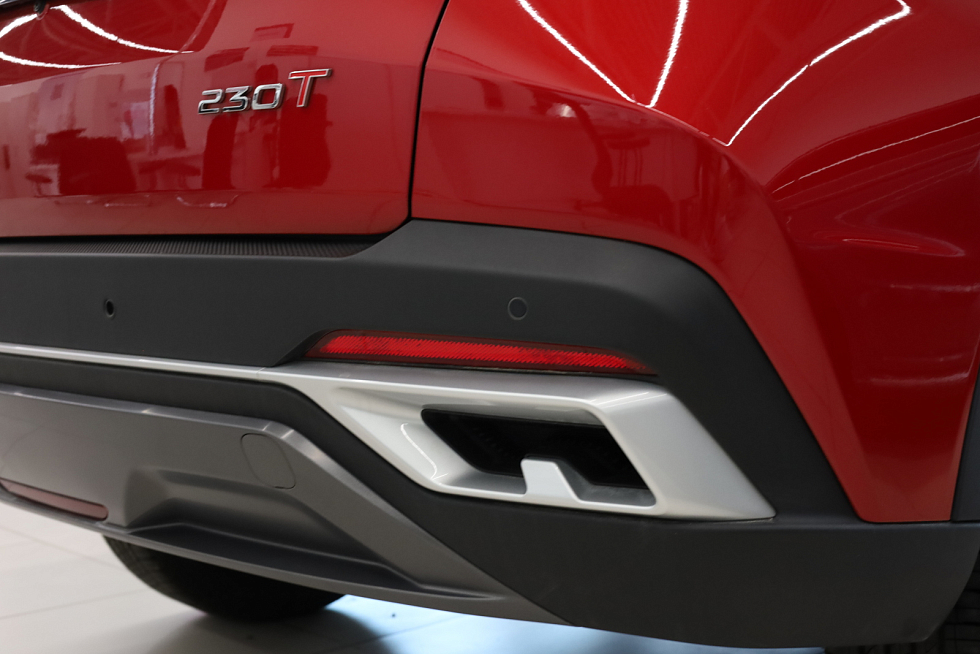 Omoda C5 Актив, красный