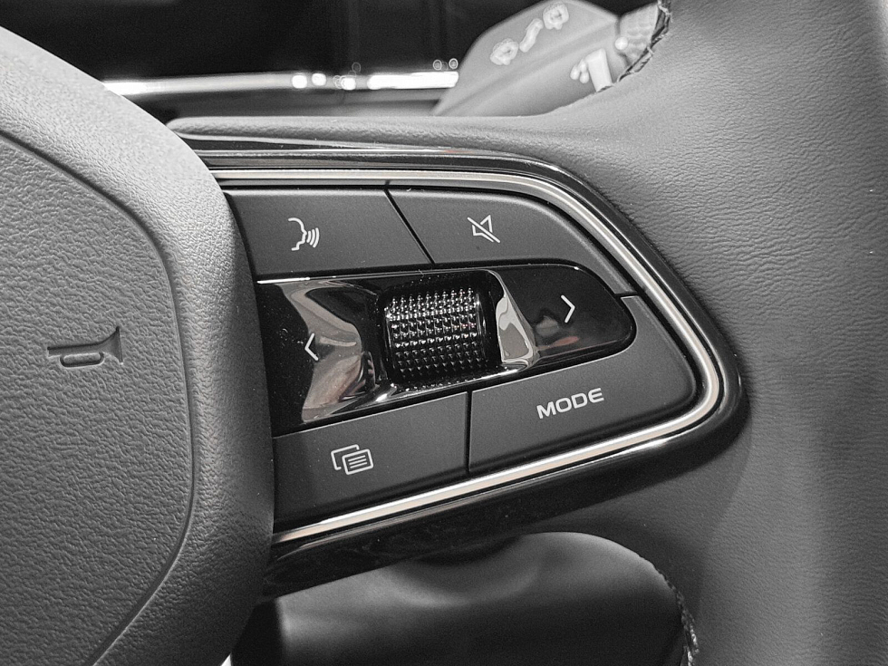 Geely Atlas Флагман, зеленый