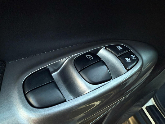 Nissan Juke SE+ Sport, 2013 года, пробег 157799 км