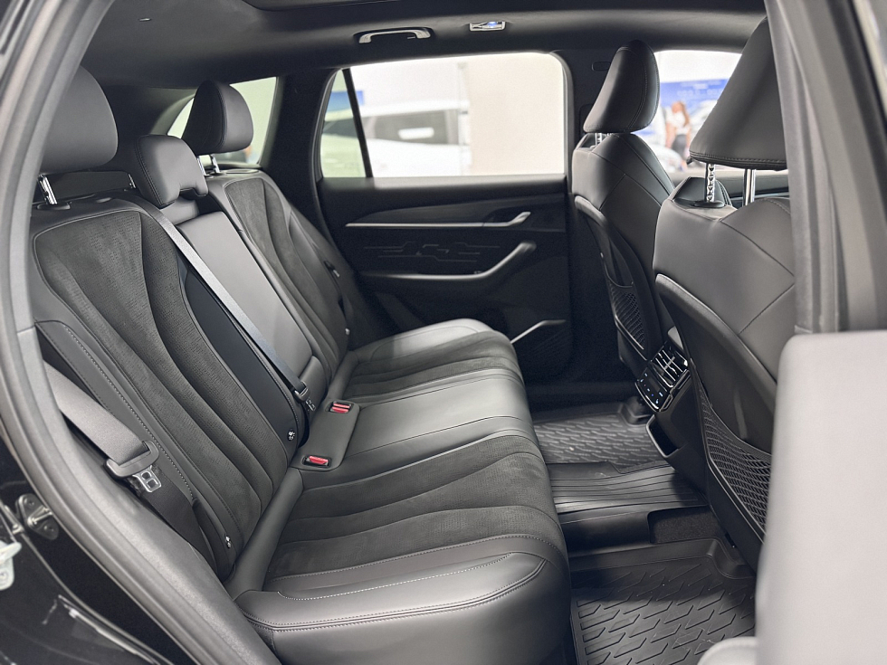 Geely Monjaro Flagship, черный