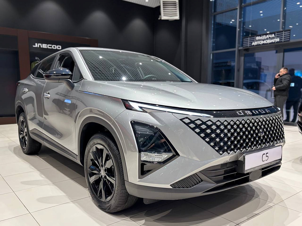 Omoda C5 Ultimate, серебряный