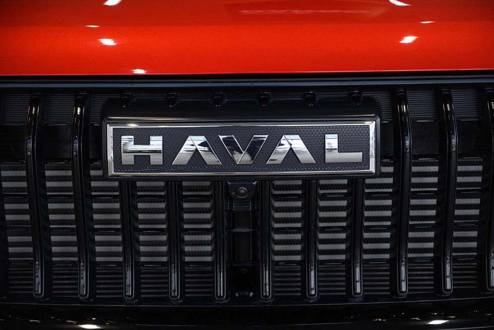 Haval Jolion Техно, красный