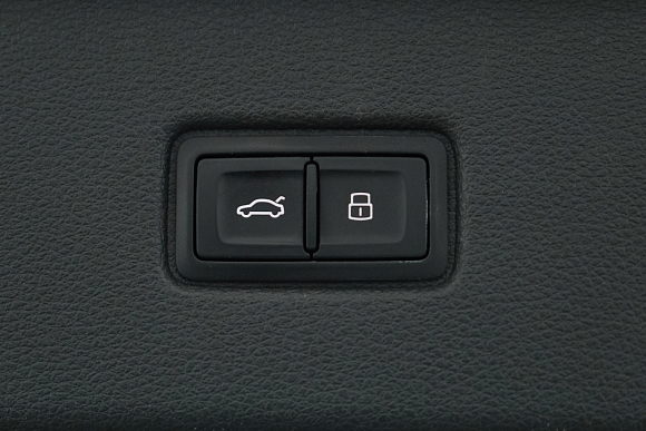 Audi Q7 Business, 2015 года, пробег 185389 км