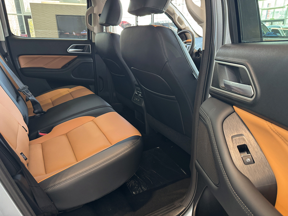 Great Wall Poer Премиум, серебряный