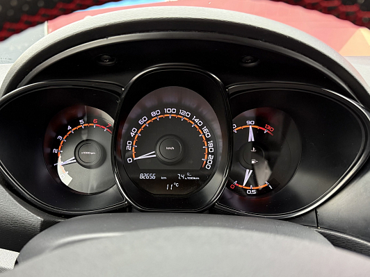 Lada (ВАЗ) Vesta Comfort, 2019 года, пробег 83000 км