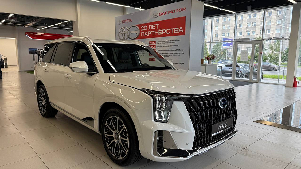 GAC GS8 Lounge HEV, серебряный