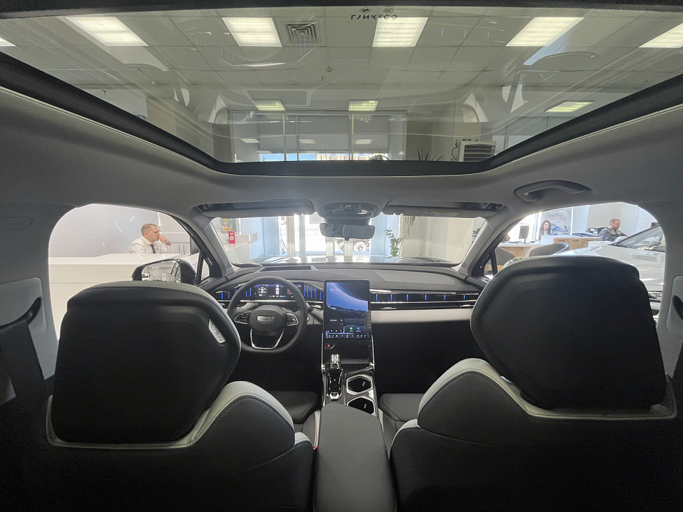 Geely Atlas Flagship Sport, зеленый