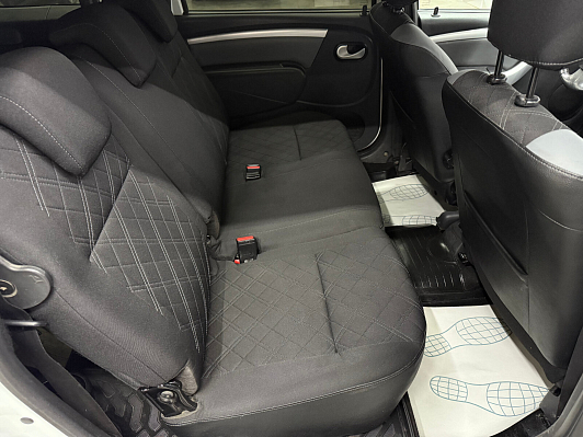 Lada (ВАЗ) Largus Luxe (7 мест), 2019 года, пробег 176635 км