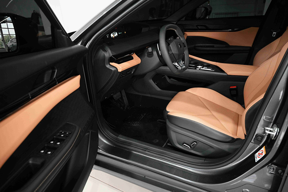 Changan UNI-V Tech, серый