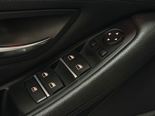 BMW 5 серии 530d Luxury, 2012 года, пробег 356780 км