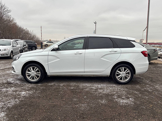 Lada (ВАЗ) Vesta Luxe Multimedia (2017-2019), 2019 года, пробег 92437 км