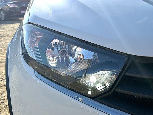 Mitsubishi Outlander Intense, 2014 года, пробег 117700 км