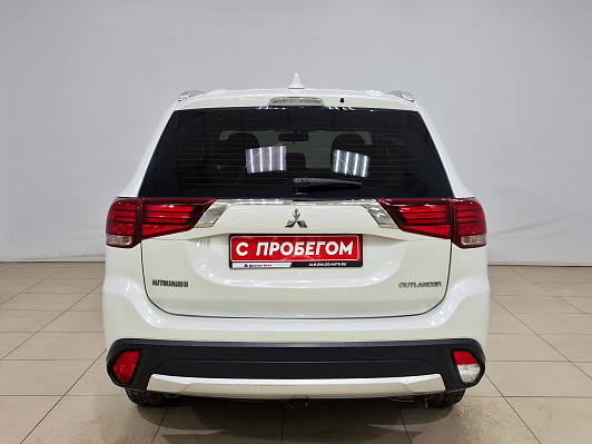 Mitsubishi Outlander Instyle, 2017 года, пробег 155464 км
