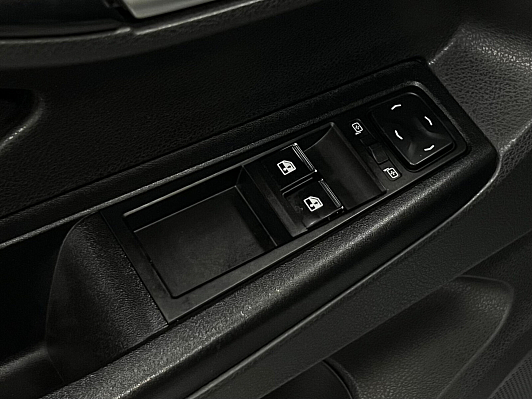 Lada (ВАЗ) Vesta 50 Anniversary, 2016 года, пробег 129000 км