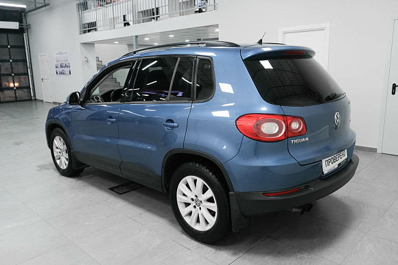 Volkswagen Tiguan Trend&Fun, 2011 года, пробег 151550 км