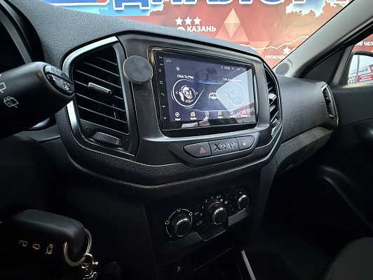 Lada (ВАЗ) XRAY Comfort, 2018 года, пробег 111865 км