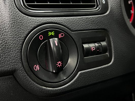 Volkswagen Polo Comfortline, 2018 года, пробег 122000 км