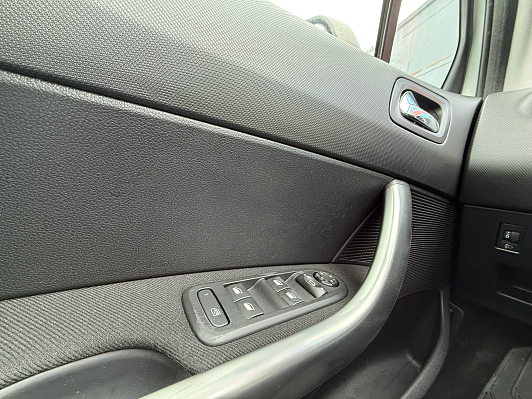 Peugeot 408, 2013 года, пробег 198750 км