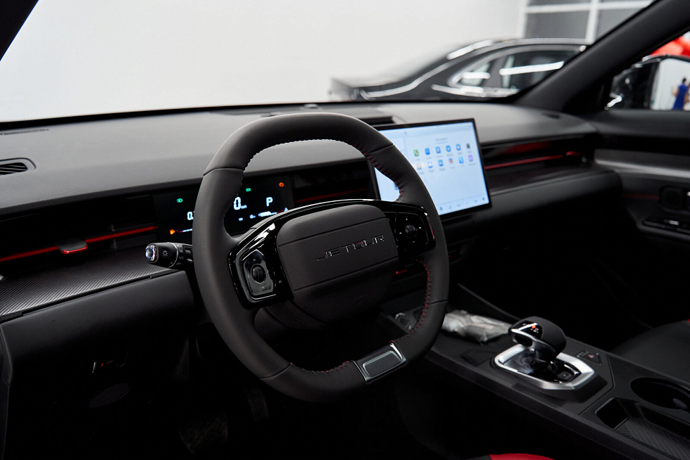 JETOUR DASHING Luxury, черный