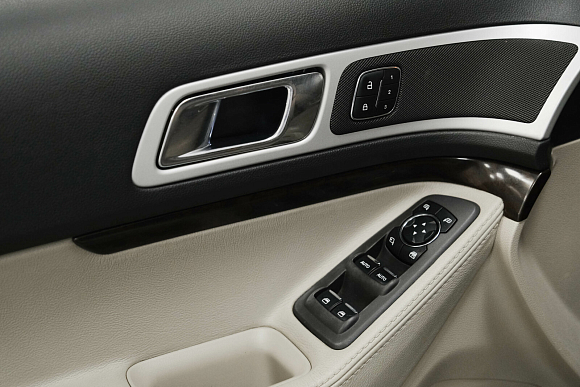 Ford Explorer, 2013 года, пробег 262000 км