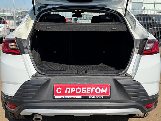 Renault Arkana Life, 2021 года, пробег 58288 км
