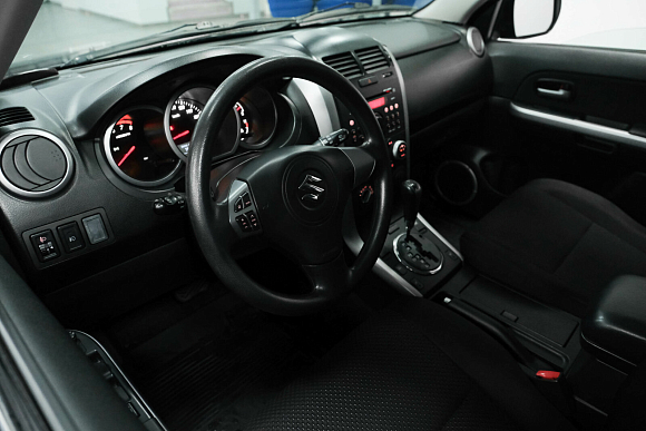 Suzuki Grand Vitara JLX-A, 2011 года, пробег 176100 км