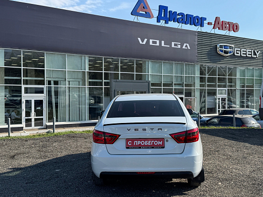 Lada (ВАЗ) Vesta Comfort Multimedia (2018-2019), 2017 года, пробег 144800 км