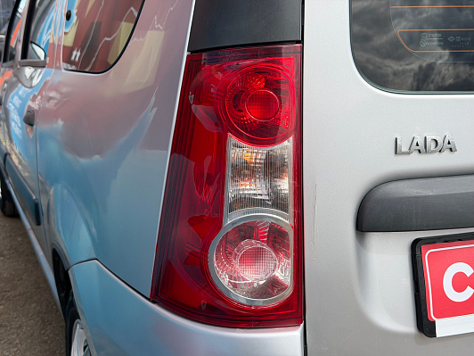 Lada (ВАЗ) Largus, 2015 года, пробег 235000 км