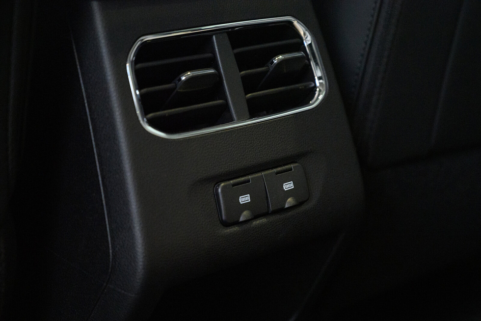 Haval Jolion Техно, красный