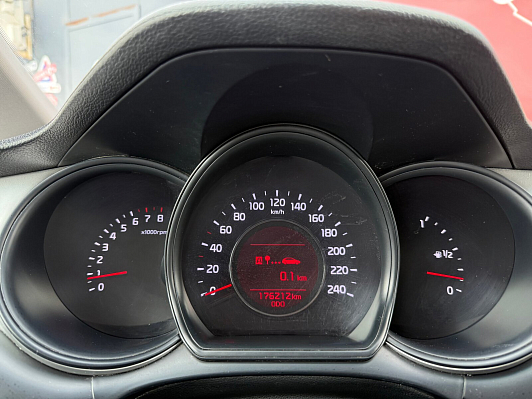 Kia Ceed Comfort, 2014 года, пробег 176212 км