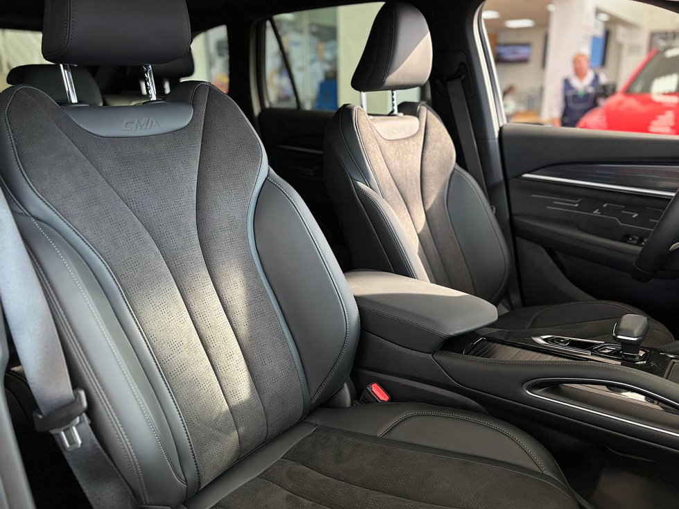 Geely Monjaro Flagship, серый