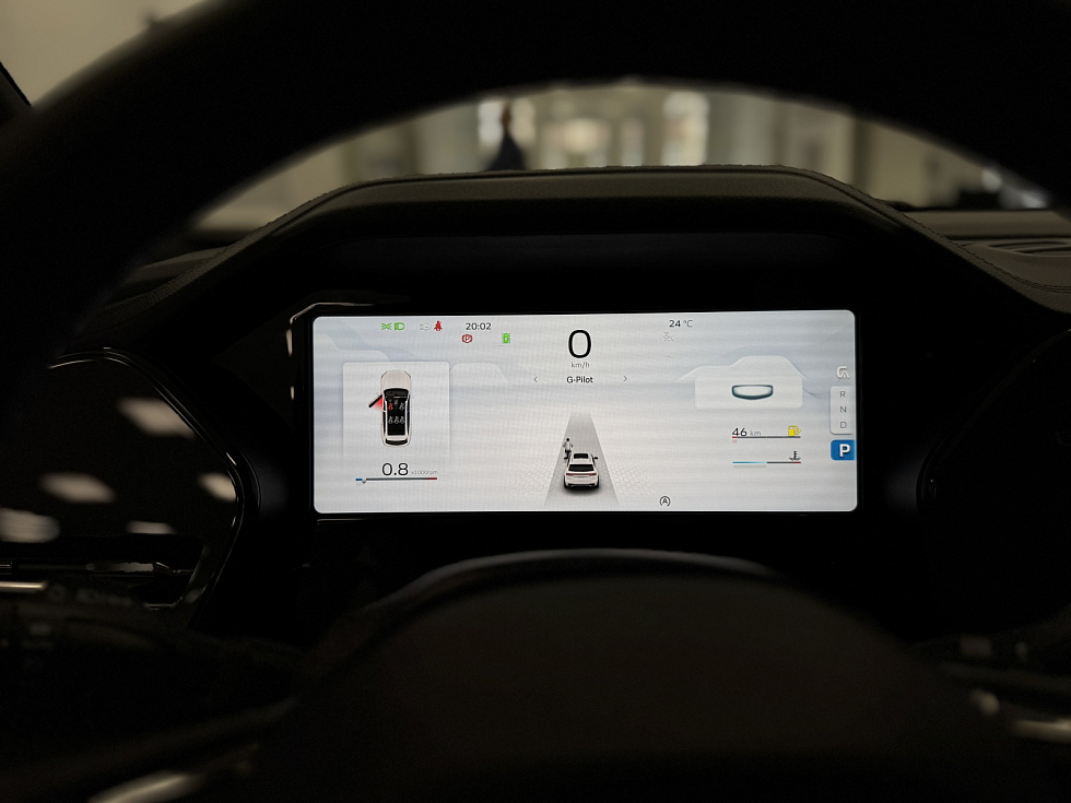 Geely Monjaro Luxury, серый