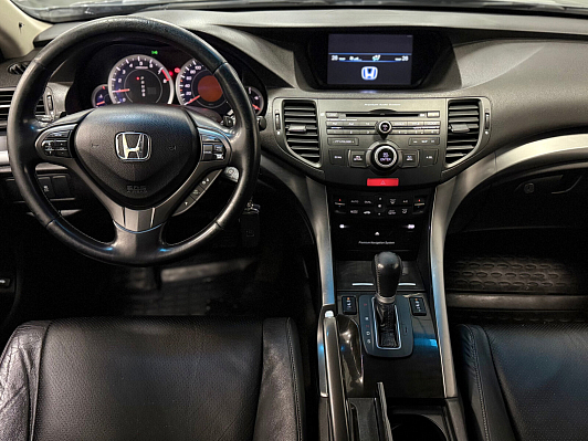 Honda Accord, 2011 года, пробег 170000 км