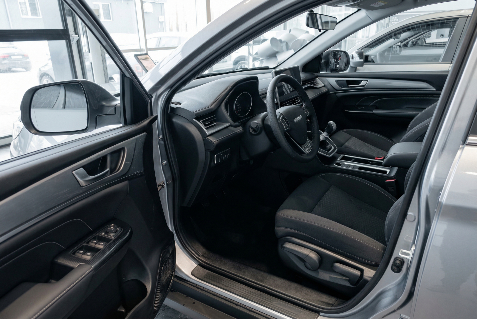 Haval M6 Оптимум, серебряный