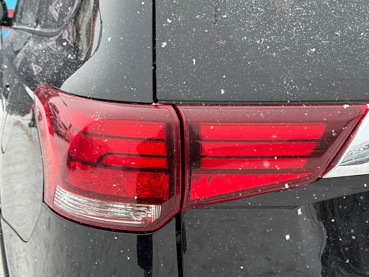 Mitsubishi Outlander Instyle, 2015 года, пробег 195496 км