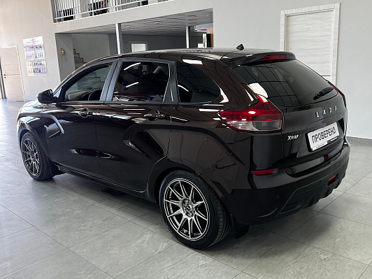 Lada (ВАЗ) XRAY Comfort, 2017 года, пробег 130000 км