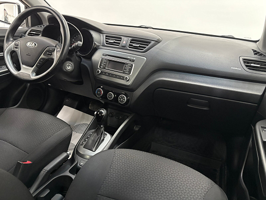 Kia Rio, 2015 года, пробег 58220 км