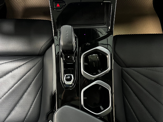Geely Atlas Flagship, 2024 года, пробег 50930 км