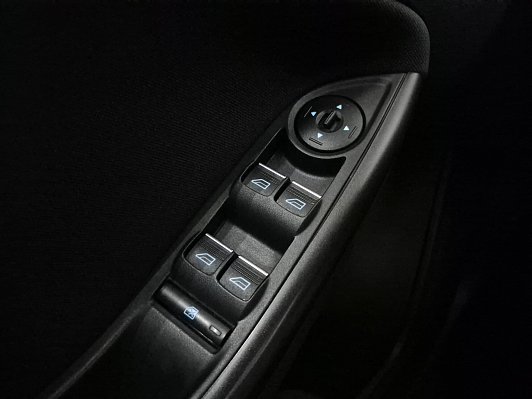 Ford Focus SYNC Edition, 2017 года, пробег 64786 км