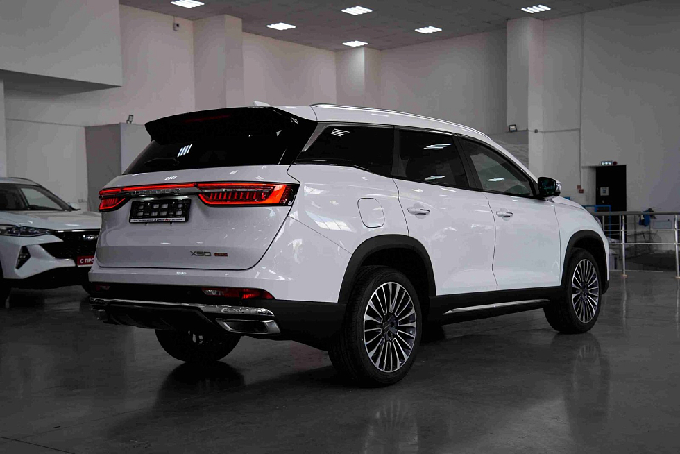 JETOUR X90 PLUS Luxury, белый