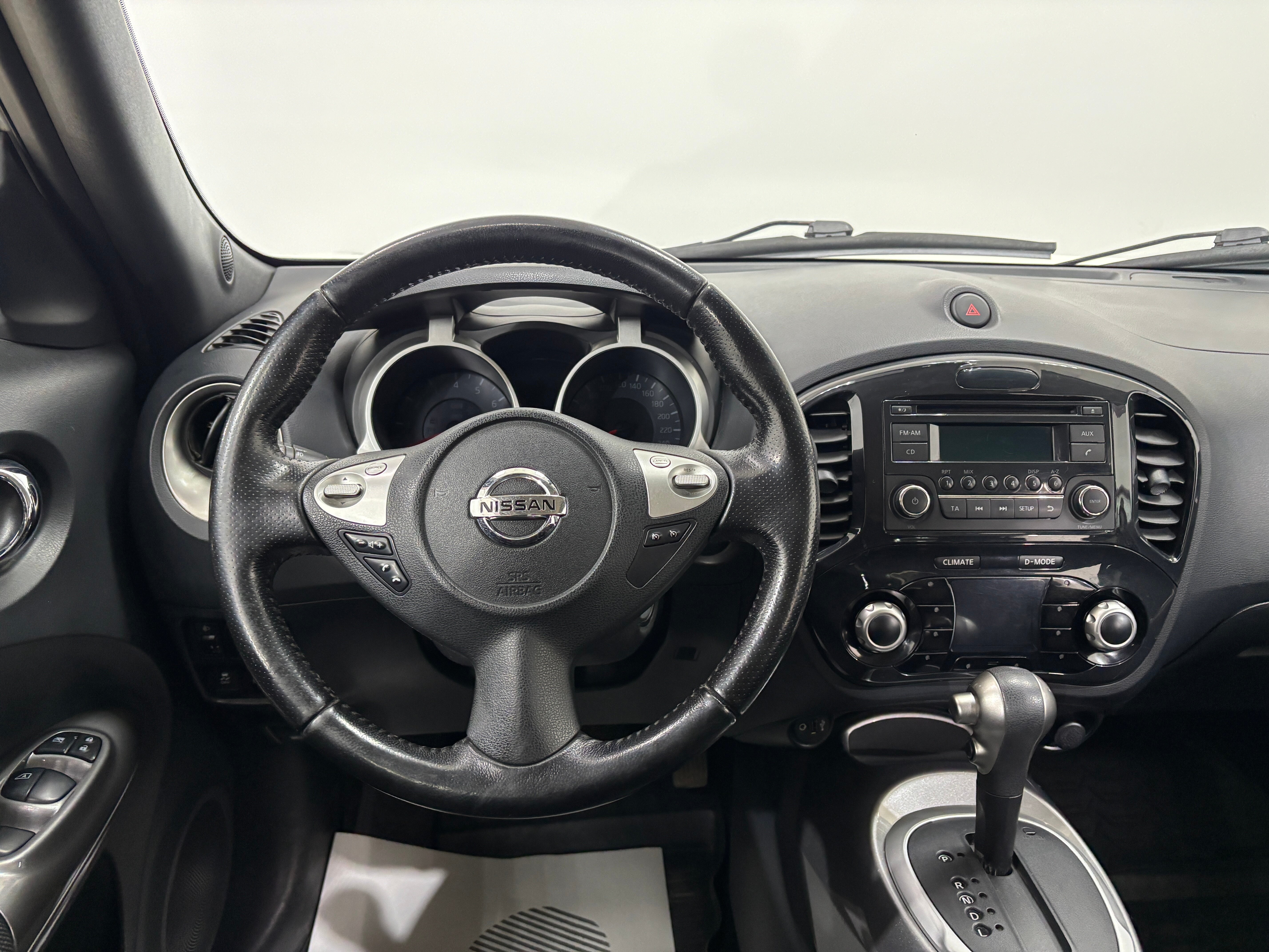 Nissan Juke SE, 2012 года, пробег 132828 км