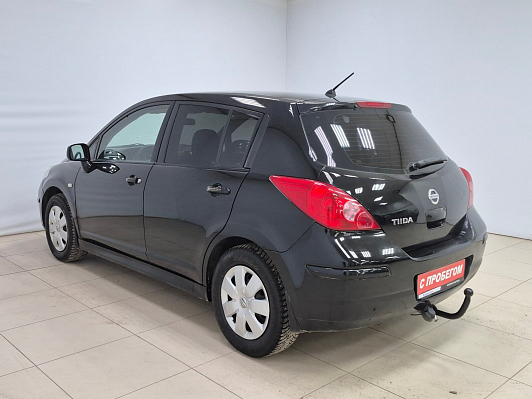 Nissan Tiida, 2010 года, пробег 226257 км
