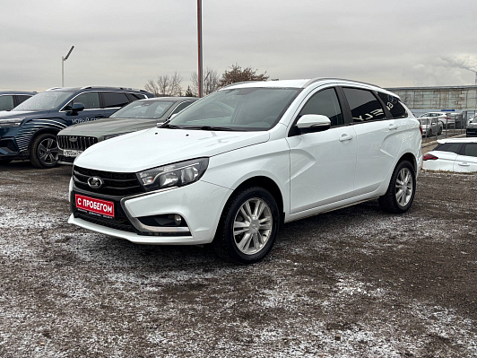 Lada (ВАЗ) Vesta Luxe Multimedia (2017-2019), 2019 года, пробег 92437 км